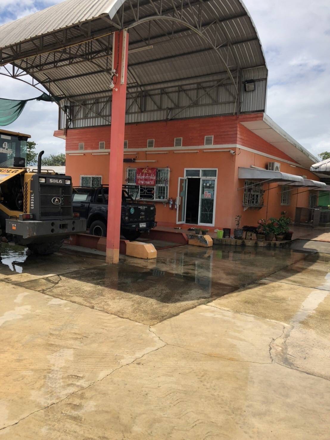 โกดังและบ้านพักคนงาน ใกล้ สามเหลี่ยมทองคำ เชียงแสน เชียงราย 4 ไร่