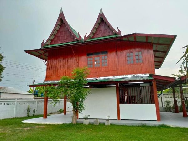 บ้านทรงไทยจังหวัดเพชรบุรี 