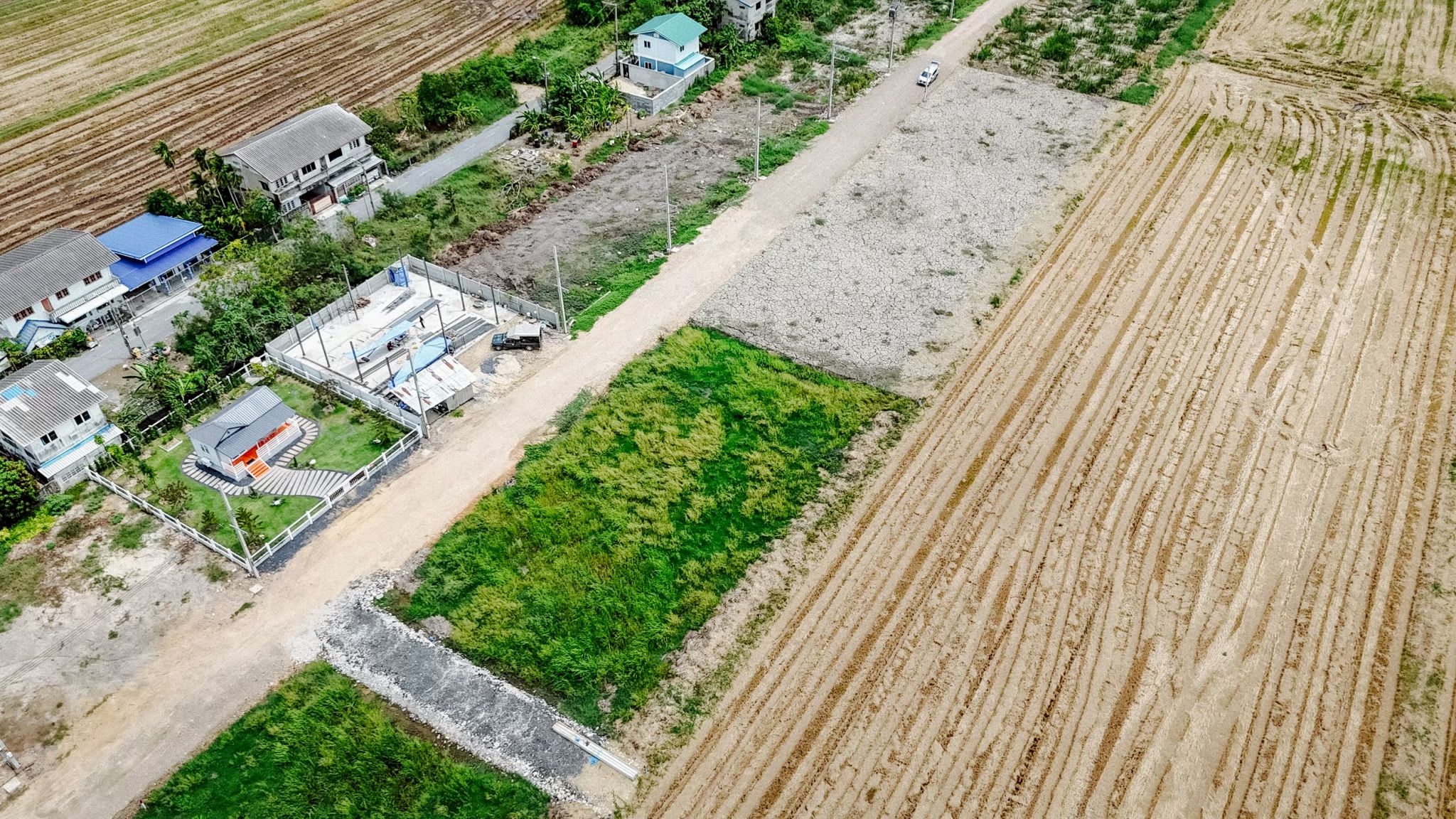 ที่สวย 100 ตรว ทำเลดี บรรบยากาศดี หนองจอก กรุงเทพ