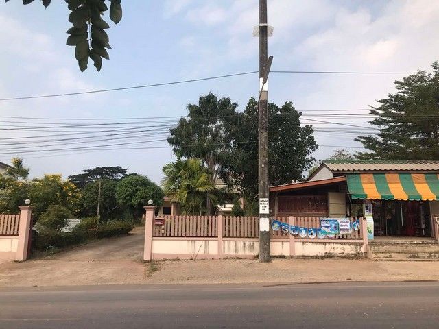 ขายบ้าน 2 หลังพร้อมที่ดิน 2 ไร่ ติดถนนปางค่า น่าน ใกล้ตัวเมือง