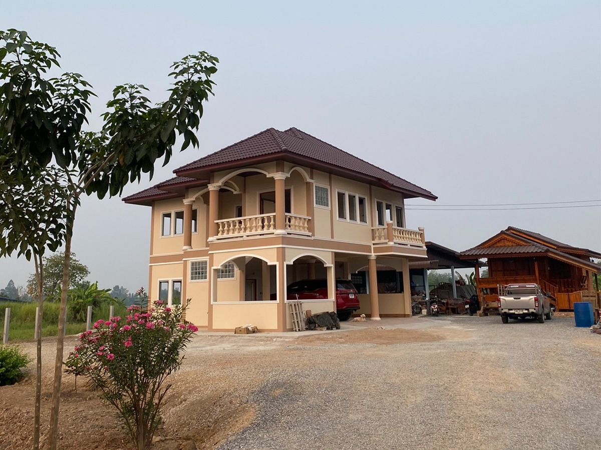 ขายด่วน บ้านสวยที่ดินทำเลดีติดถนน น้ำไม่ท่วม เนื้อที่ 4 ไร่ 41.5 ตารางวา จ.สุโขทัย