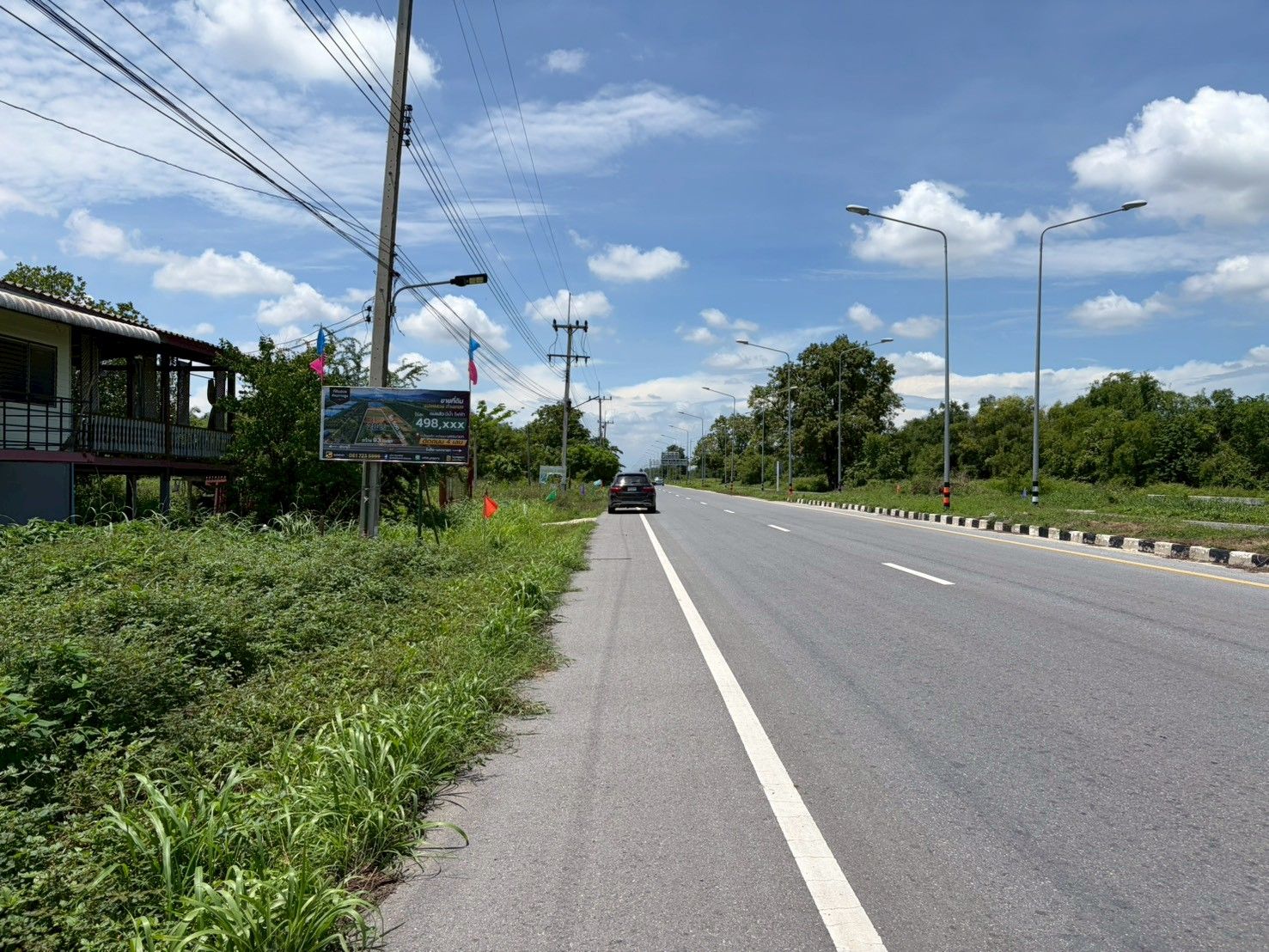 ขายที่ดินติดถนน 4 เลน บ้านนา นครนายก  28 ไร่  หน้ากว้างประมาณ 93 เมตร ลึกประมาณ 500 เมตร