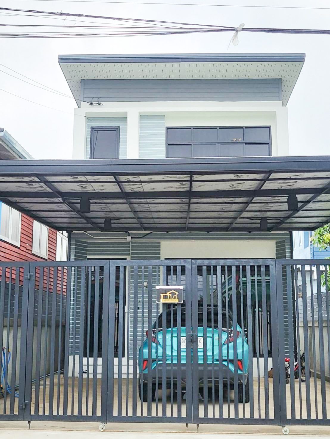 บ้านสวยสร้างใหม่ ดีไซน์สวย เข้าซอยเพียง 190 เมตรเท่านั้น