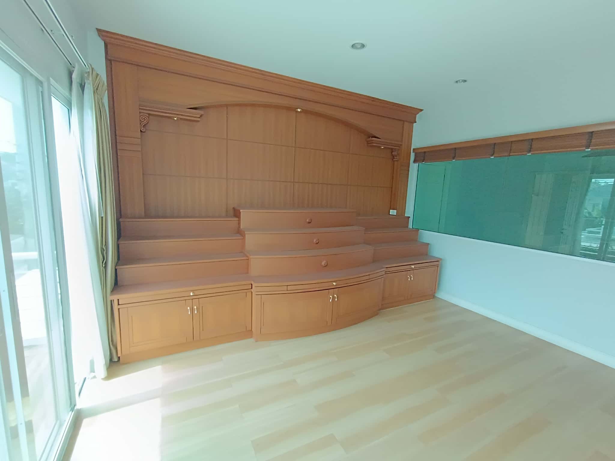 ขายหรือเช่า บ้านเดี่ยวถูกมากหมู่บ้านอิงลดา 480 ตรม ลำลูกกาคลอง 4 