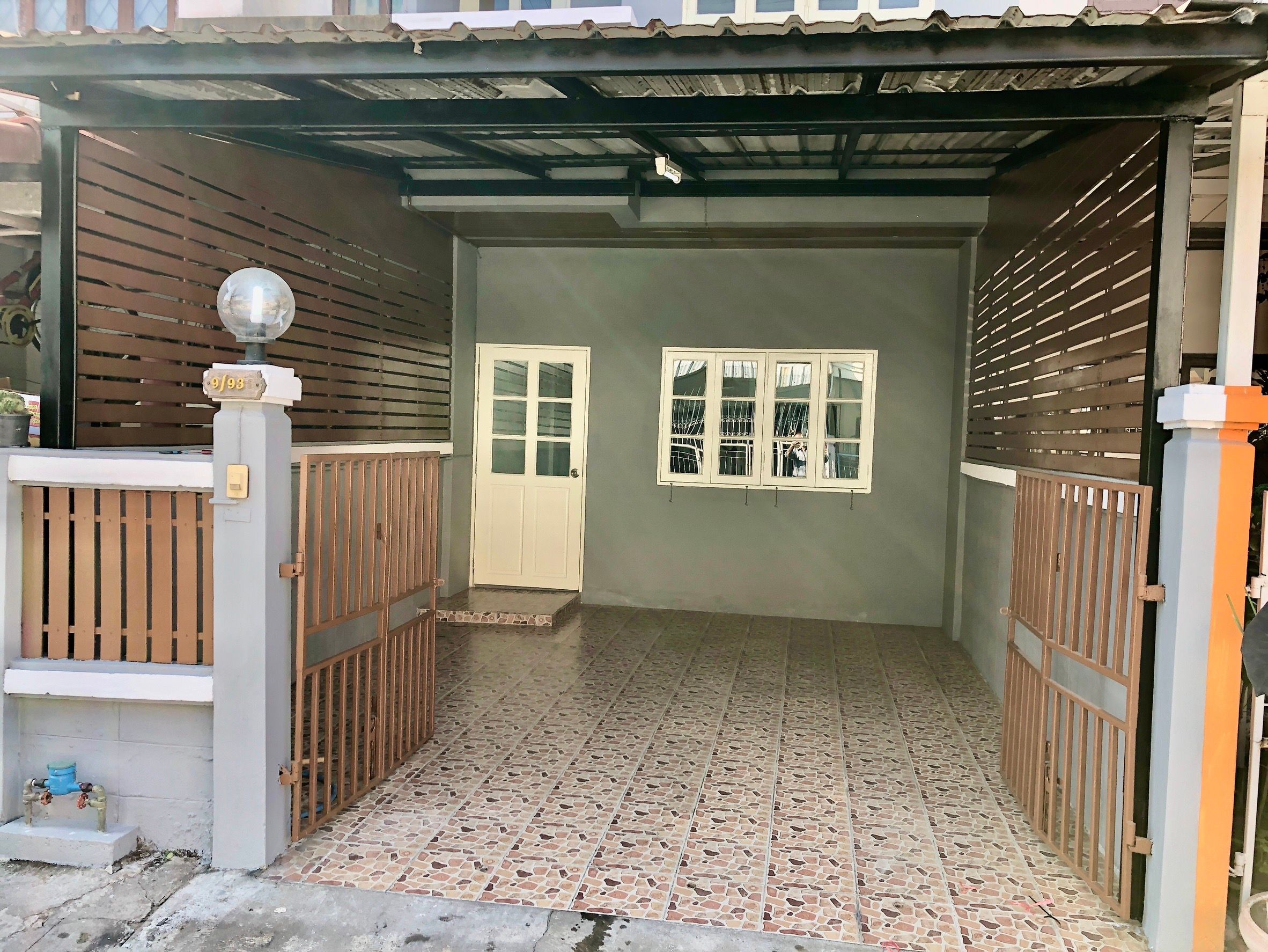 ด่วน! ฟรีโอน บ้านสวย บ้านบัวทอง ซ.19 ใกล้ MRT คลองบางไผ่ พร้อมอยู่!