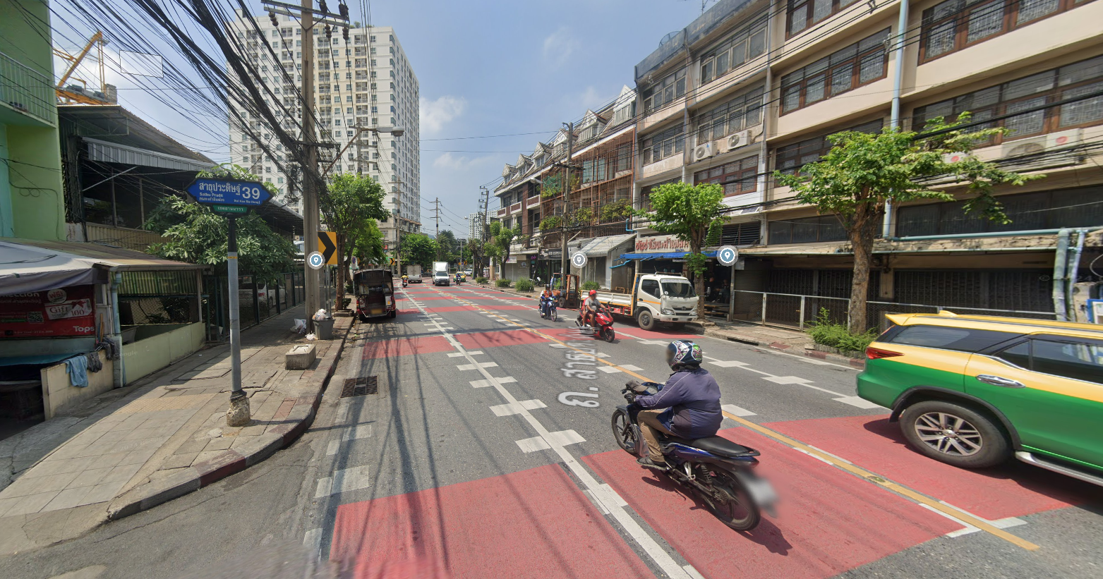 ขายที่ดินกรุงเทพฯ เขตยานนาวา ที่ดินพร้อมสิ่งปลูกสร้างทำเลทอง เหมาะประกอบกิจการ/ธุรกิจ/อสังหาฯ มาก 3-1-2 ไร่.