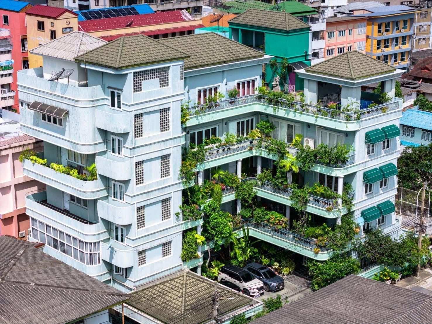 บ้านพร้อมที่ดิน(หลังใหญ่) รามคำแหง/พระรามเก้า ขนาด 10 นอน 20 น้ำ บ้านสวยเรียบหรู Luxury พื้นที่ใช้สอยเยอะ สามารถดัดแปลง พัฒนาต่อยอดได้หลากหลาย เดินทางสะดวก ใกล้รถไฟฟ้า