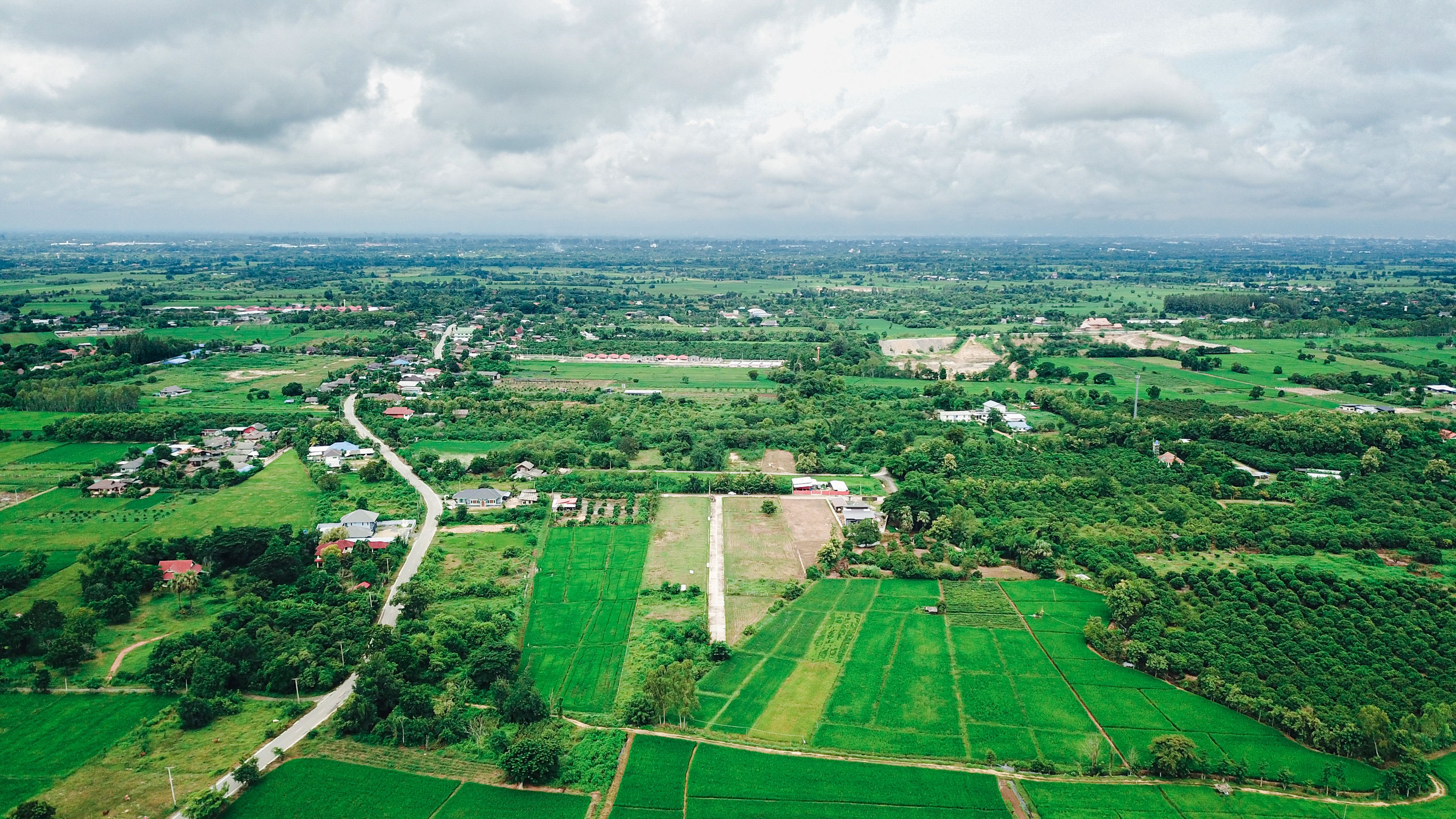 ที่ดินแปลงสวย วิวเขาล้อมรอบ ใกล้เมือง น้ำไม่ท่วม, สันกำแพง