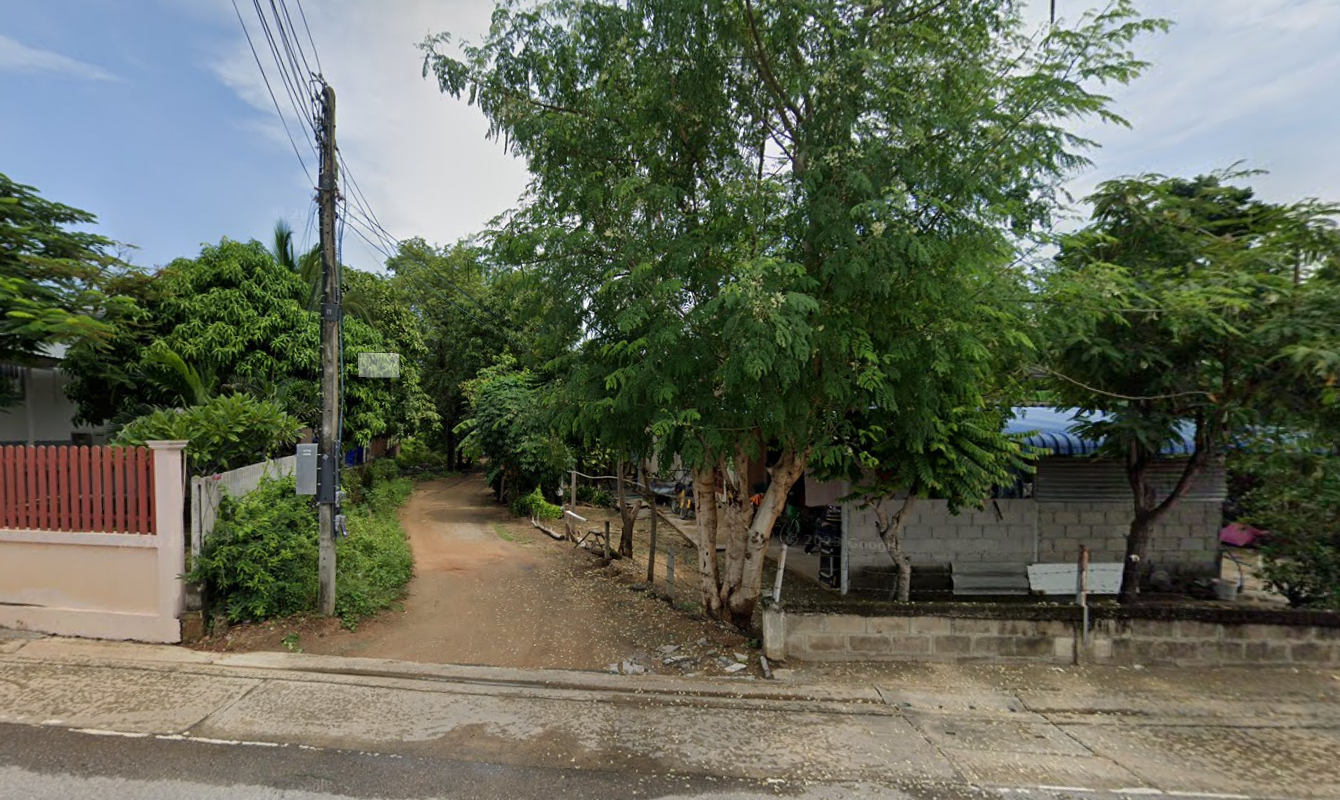 ขายที่ดินเพชรบุรี ในชุมชน ติดถนนสาธารณะ ใกล้ หาดบางเกตุ ชะอำ 0-2-50 ไร่.