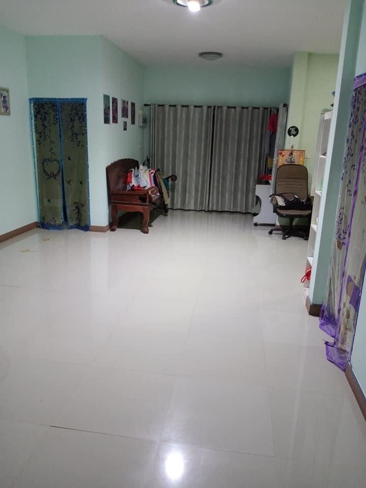 บ้านเดี่ยว  Jenny หมู่บ้านอยู่สราญ 2  สันทรายหลวงแม่โจ้เชียงใหม่ 79 ตร.ว.