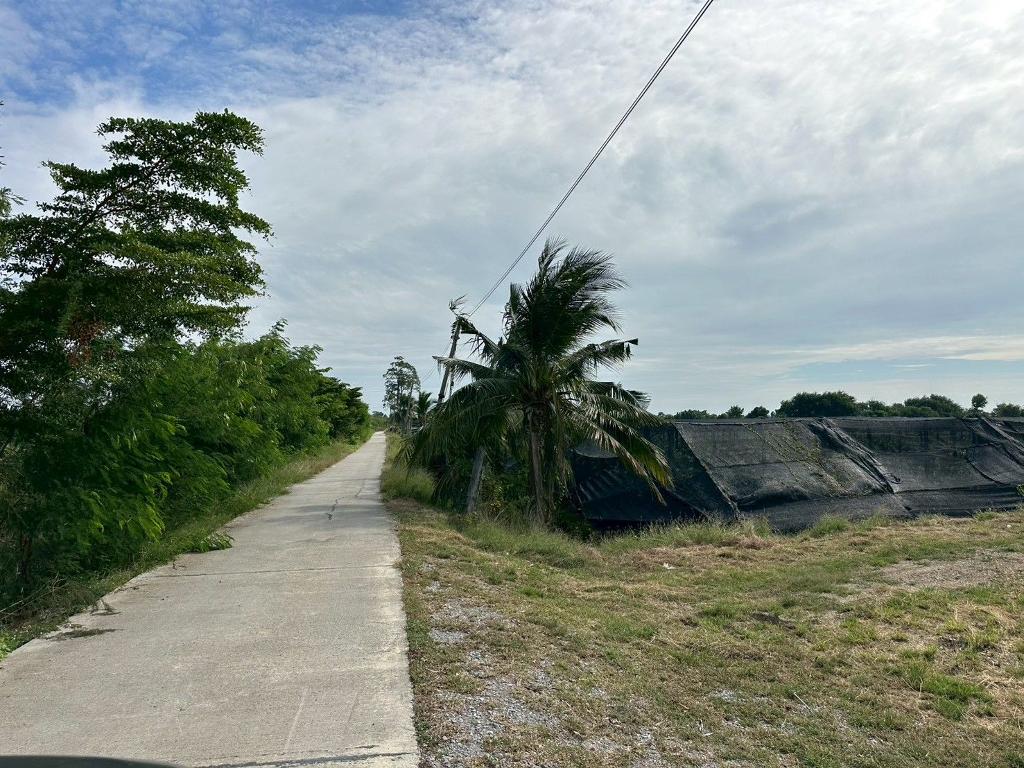 ขายที่ดิน อ.บางเลน นครปฐม เนื้อที่45ไร่ 1 งาน 176 ตร.ว