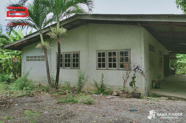 ที่ดินพร้อมบ้าน 1-0-0