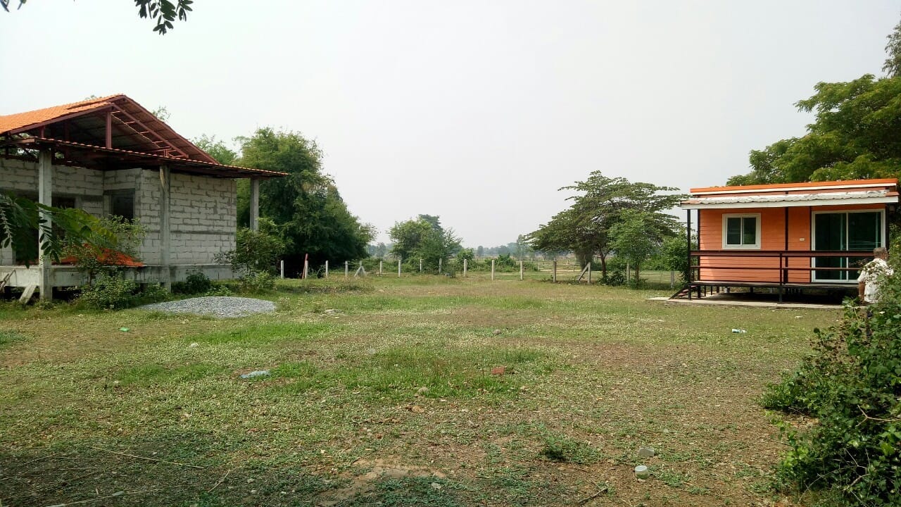 บ้านพร้อมที่ดิน 1-2-70 ไร่ 