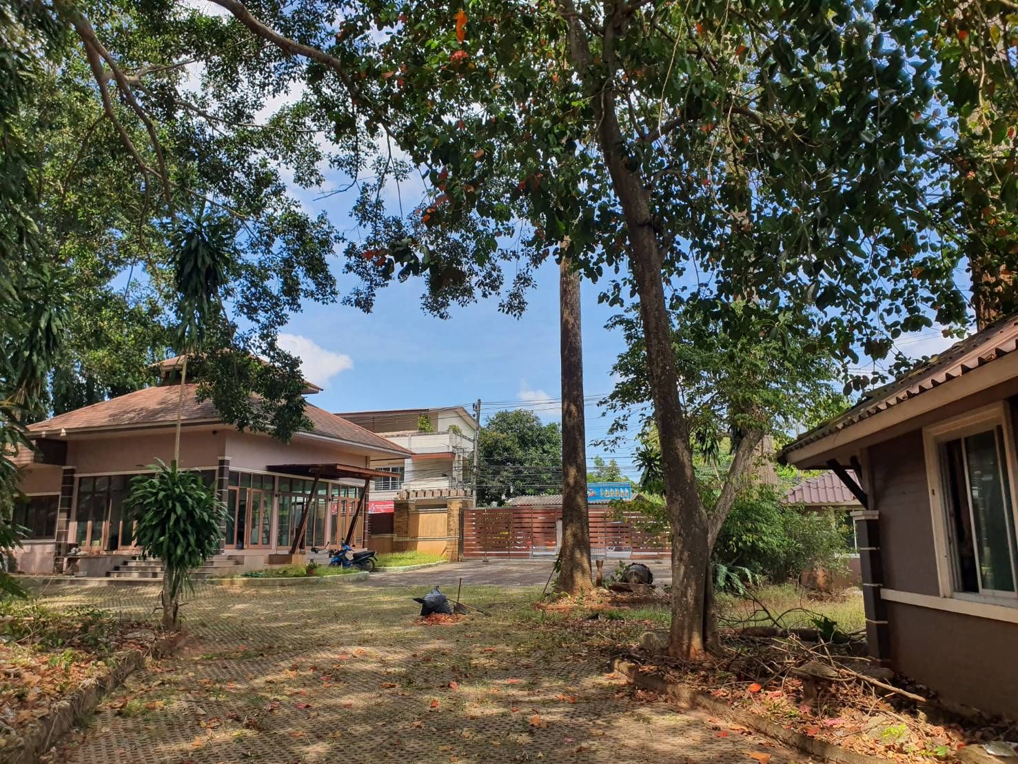 ขายที่ดินใจกลางเมืองพร้อมกิจการ โรงแรม เมอรรี่ ไทม์