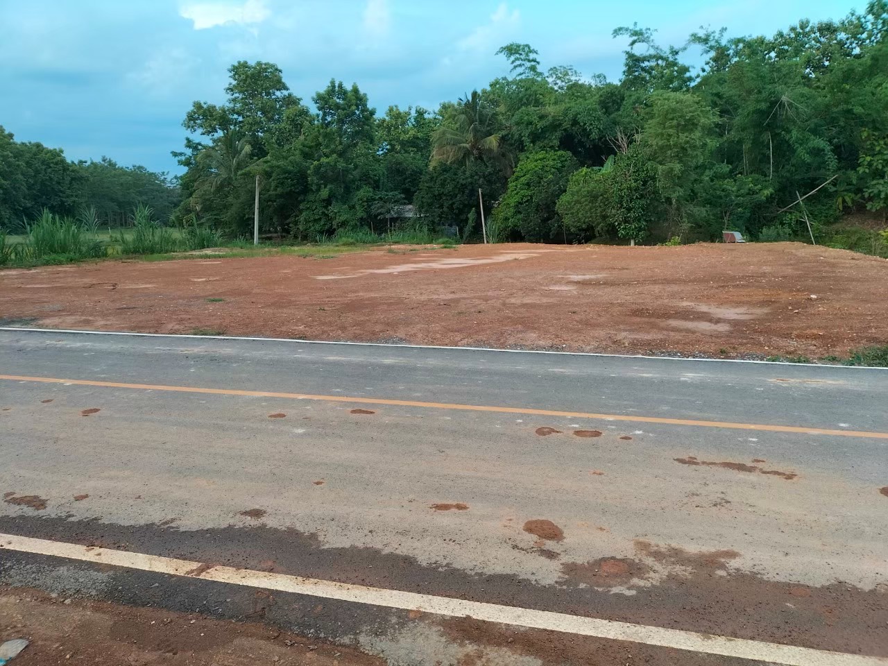 ขายที่ดิน น่าน 1-3-42 ไร่