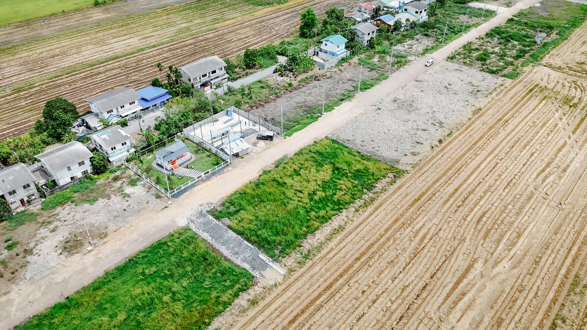 ที่สวย 100 ตรว ทำเลดี บรรบยากาศดี หนองจอก กรุงเทพ