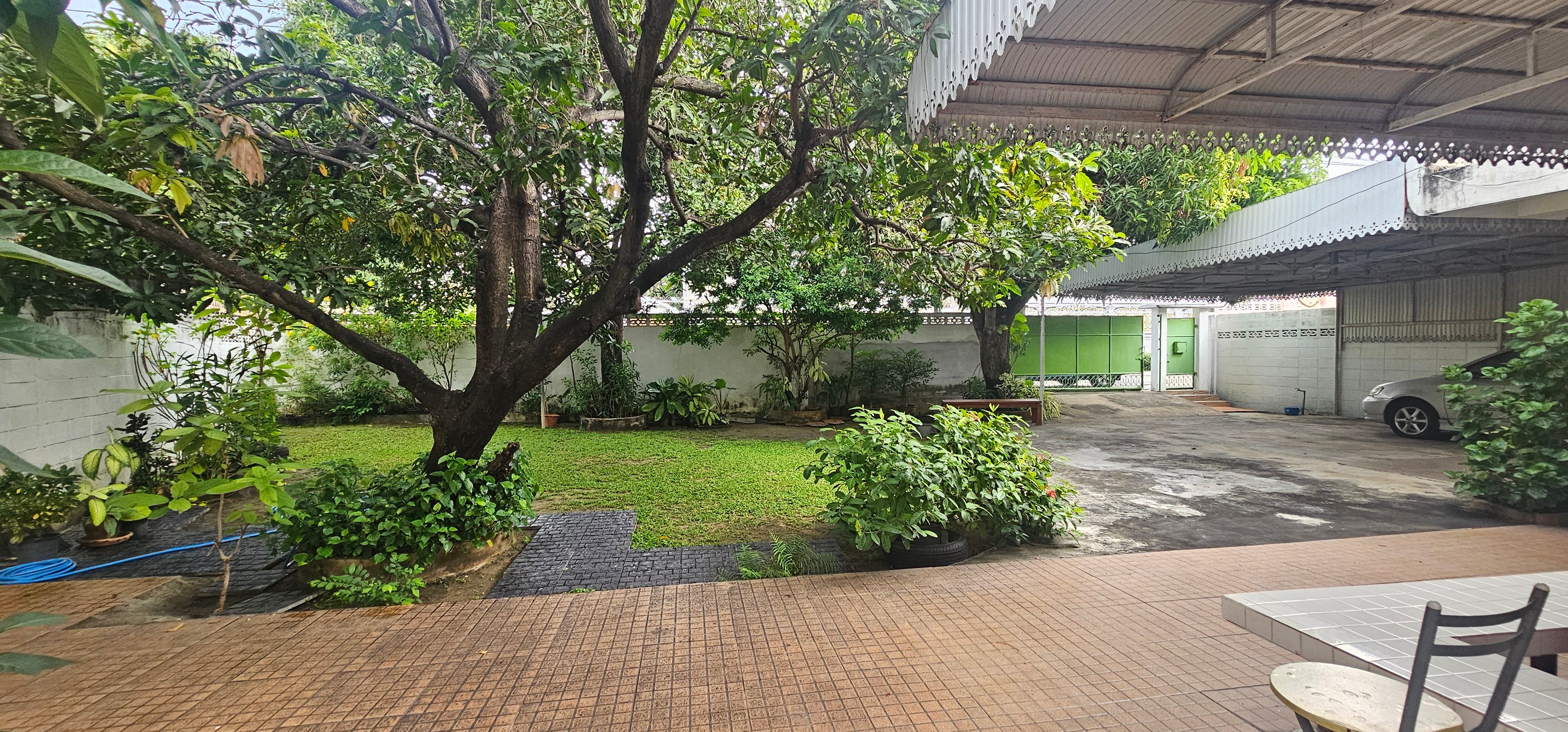 ขายบ้านเดี่ยว2ชั้น 119 ตรว.5ห้องนอน 3ห้องน้ำ บรรยากาศบ้านสวนในเมือง ซอยสกุลชัย9 จรัญสนิทวงศ์75 บางพลัด กทม