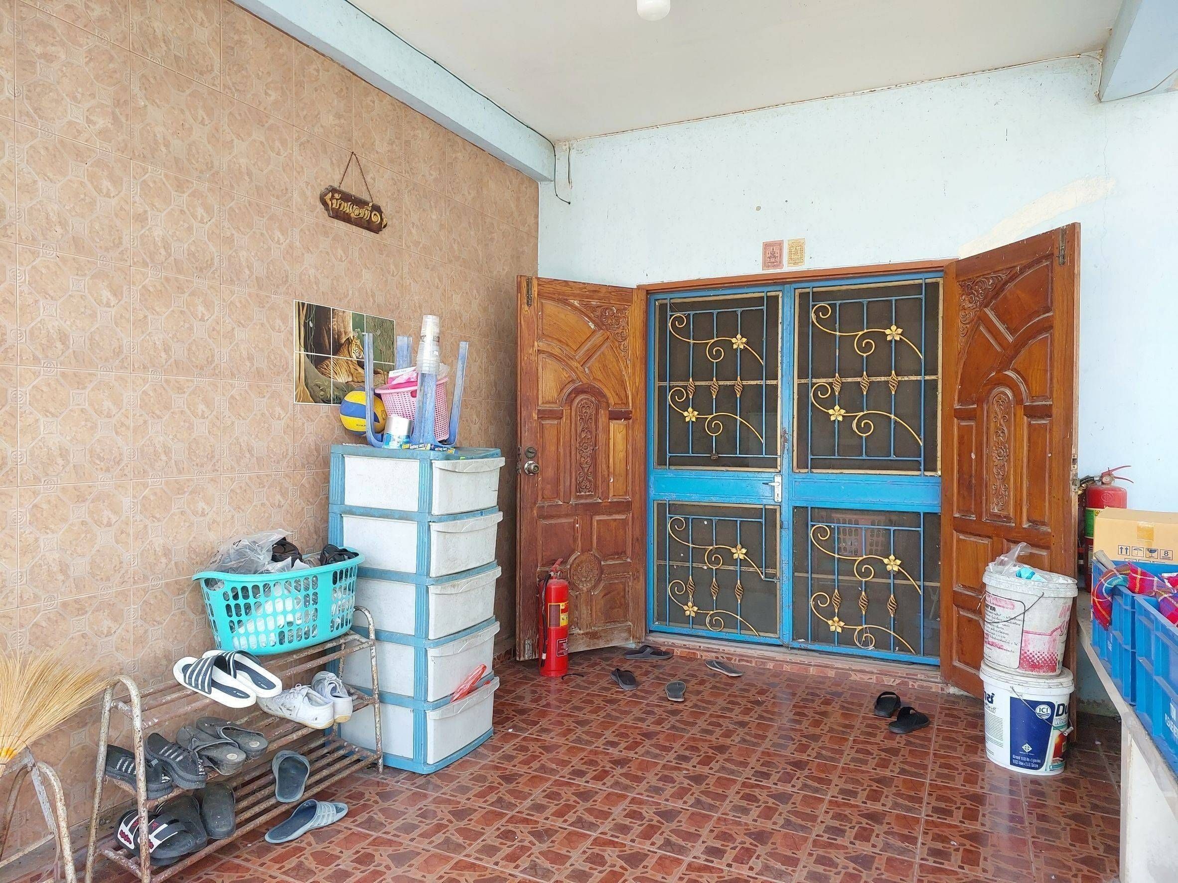 ขายบ้านอยุธยาฯ บ้านพร้อมที่ดิน แปลงสวย ทำเลดี ในแหล่งชุมชน ลาดบัวหลวง 0-2-3 ไร่.