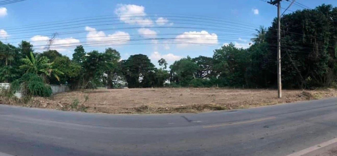 ขายที่ดินกำแพงเพชร อำเภอเมือง ที่ดินแปลงสวยบรรยากาศดี ติดแม่น้ำปิง 1-1-1.6 ไร่.