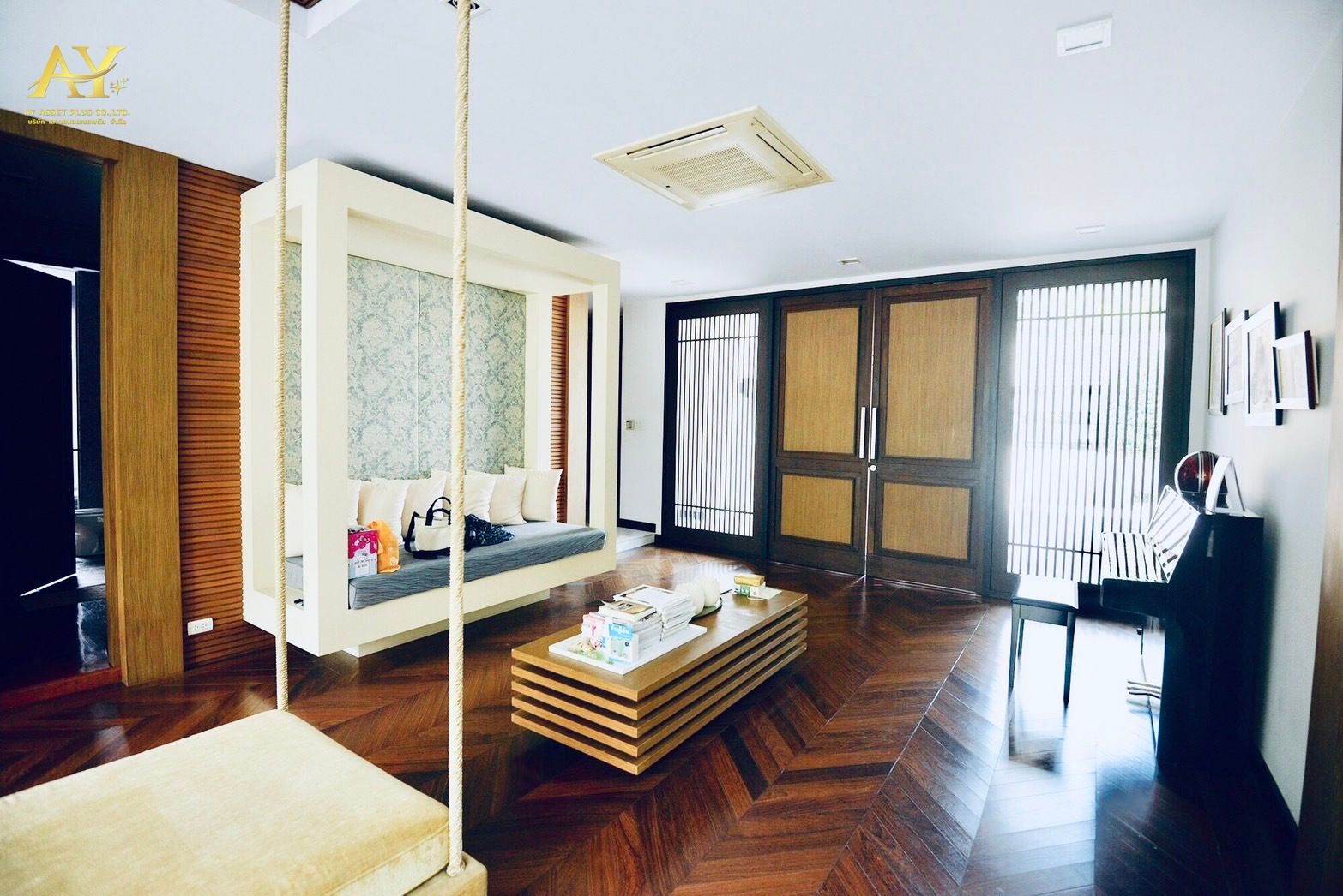ขายบ้านเดี่ยว 2 ชั้นหมู่บ้านไพรเวทเนอวาน่าลาดพร้าว 260 ตรว.