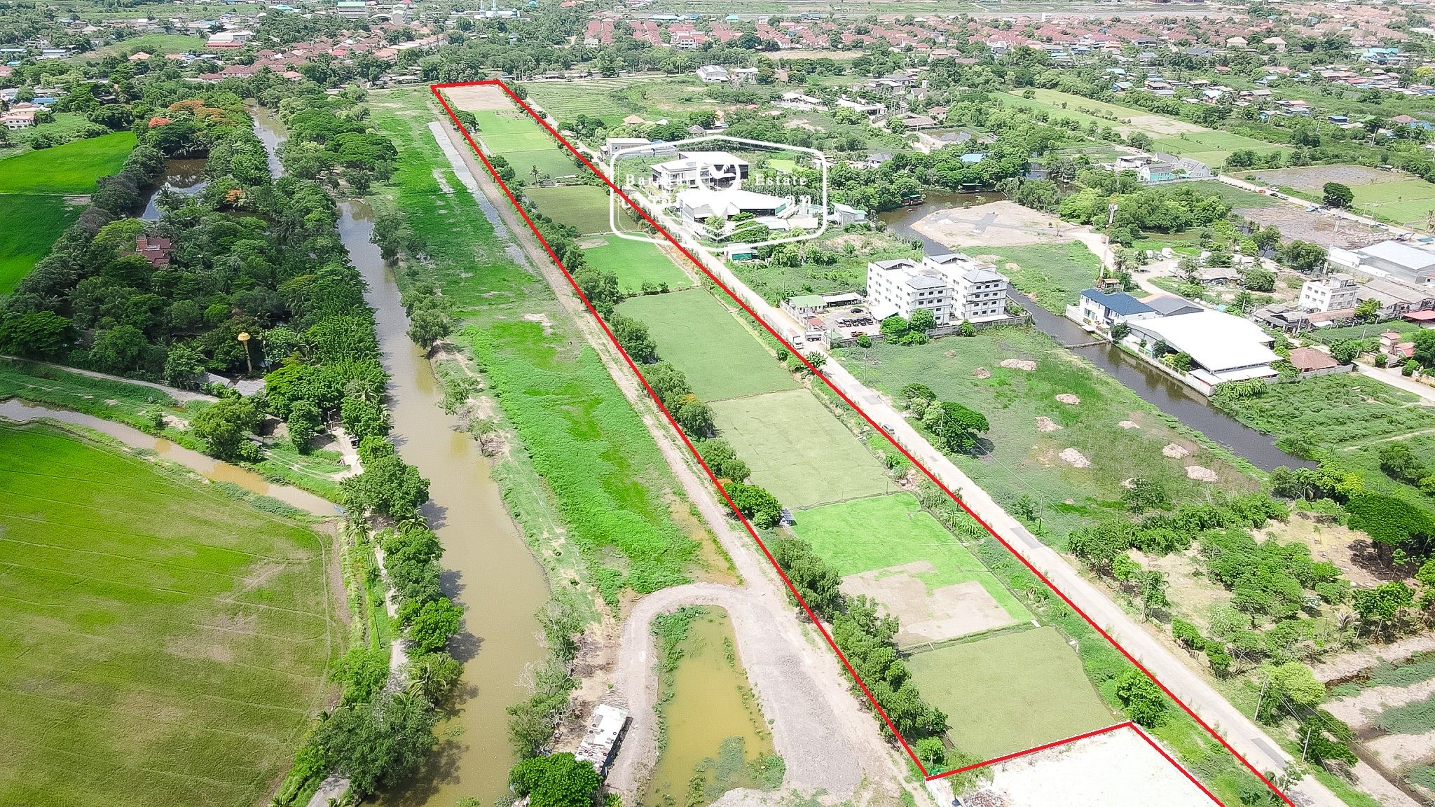  แปลงสวยเข้าซอยเพียง 200 เมตร ท้ายติดคลอง การเดินทางสะดวก ทำเลดี ใกล้ถนนสุวินทวงศ์ 