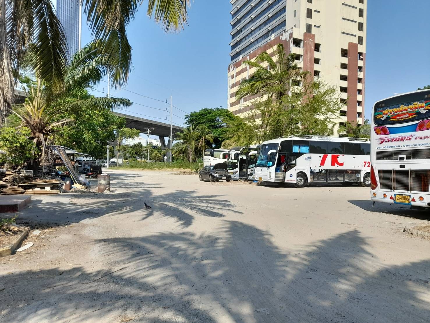 ขายที่ดิน 13ไร่ ติด ถ. บางนา - ตราด