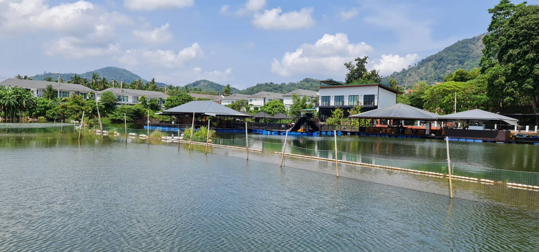 ที่ดินติดทะเลสาป