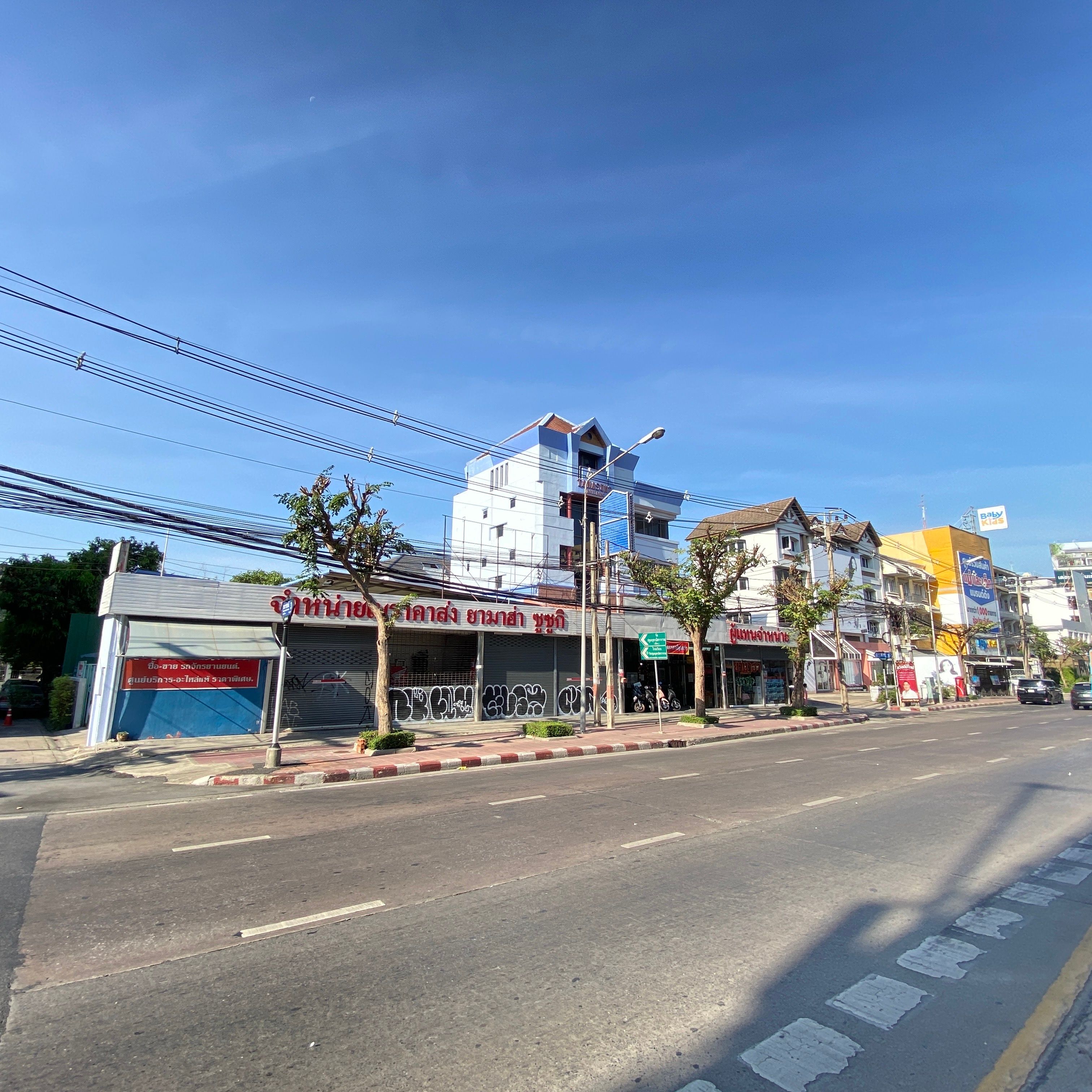 ขาย อาคารสำนักงานสร้างเอง 4 ชั้น ย่านปิ่นเกล้า ติดถนนบรมฯ ใกล้ห้างเซ็นทรัล และสถานีรถไฟฟ้าบางพลัด