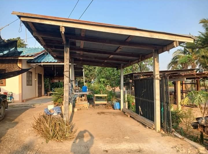ขายด่วนบ้านสวน3หลัง โฉนดครุฑแดงนส4จ 2ฉบับ เนื้อที่ 295.5ตรว. ฟรีค่าโอน+ภาษี 