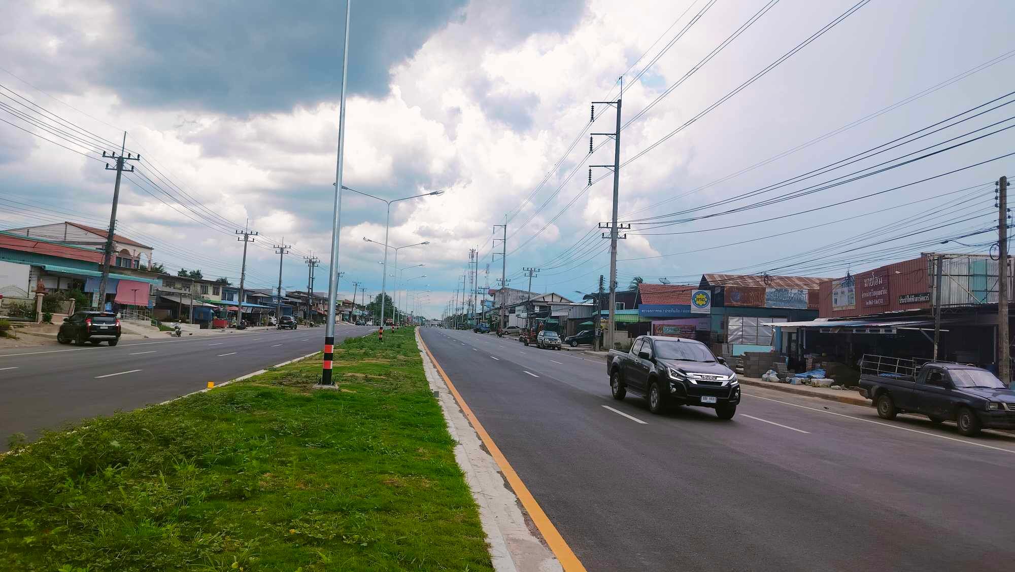 ขายที่ดินทำเลทอง บ้านโนนแดงติดถนน 4 เลน ตรงข้ามเซเว่น