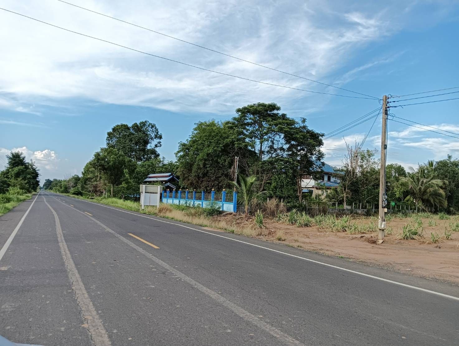 ขายทีดิน 10ไร่ ติดอำเภอปราสาท