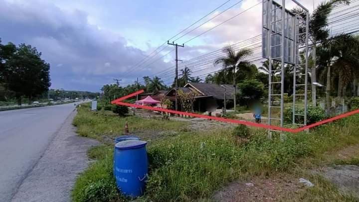ที่ดินพร้อมสิ่งปลูกสร้าง เมืองชุมพร 5-0-96