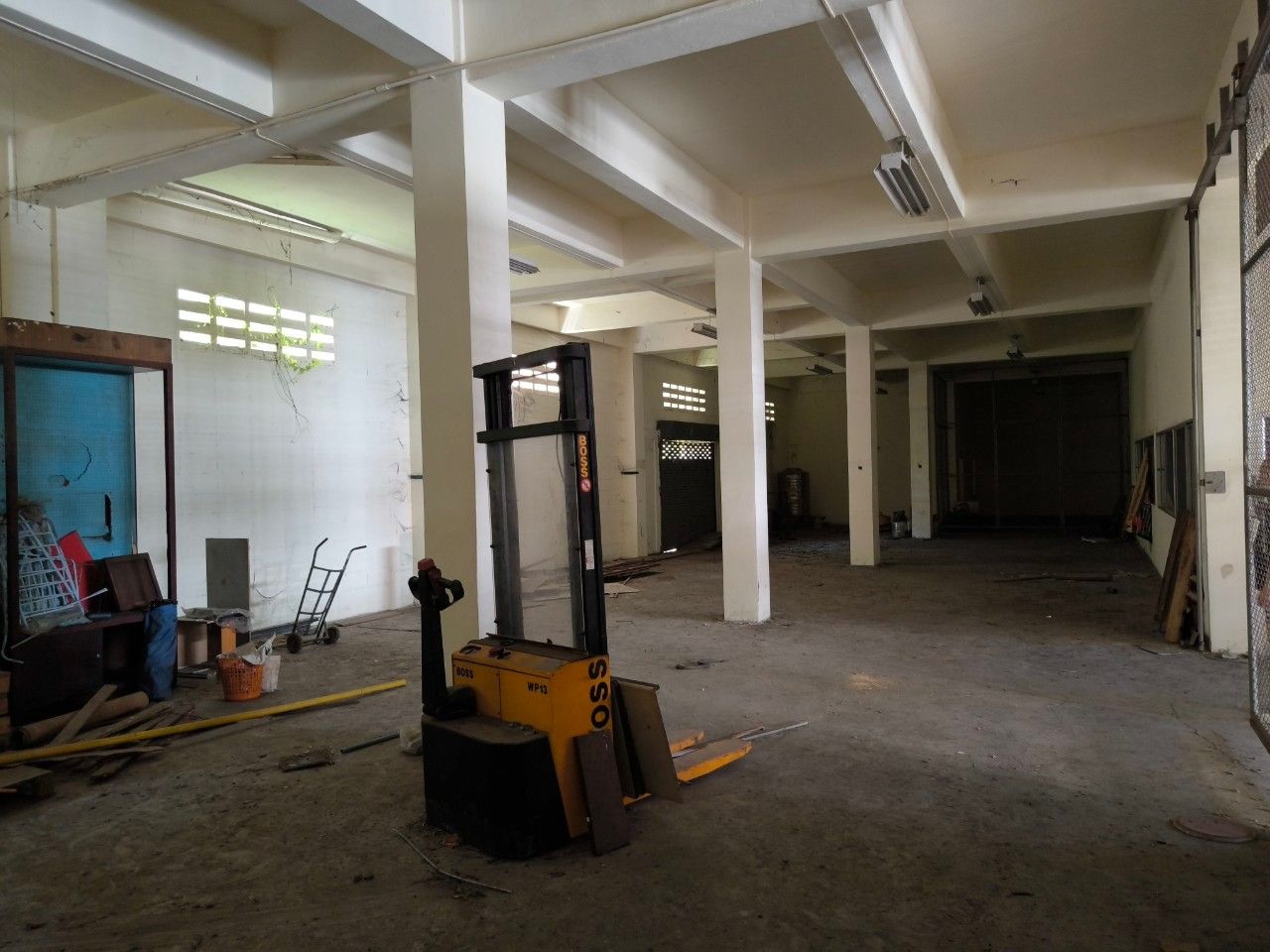 ขายโกดัง ขายโรงงาน 1600 ตร.ม. ถ.เอกชัย-บางบอน ใกล้วัดโพธิ์แจ้ คอกกระบือ สมุทรสาคร โครงการ หมื่นทรัพย์แลนด์
