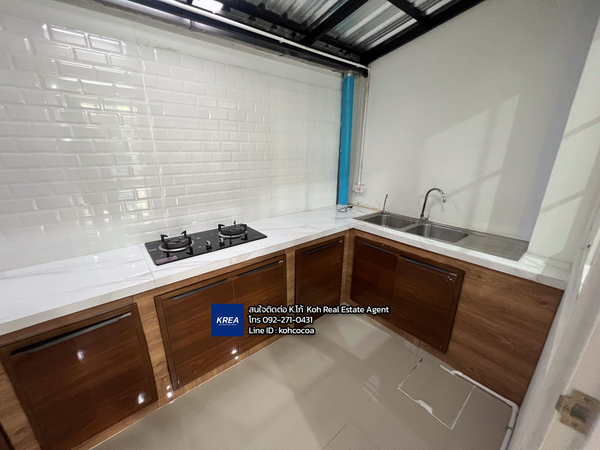 ขายทาวน์โฮมโกลเด้นทาวน์ วิภาวดี-รังสิต 4 ห้องนอน 3 ห้องน้ำ ครัว Built In พร้อมเข้าอยู่