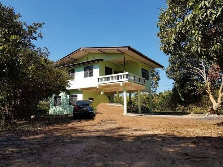 ที่ดิน พร้อมบ้าน 1 หลัง ลพบุรี 24-1-55