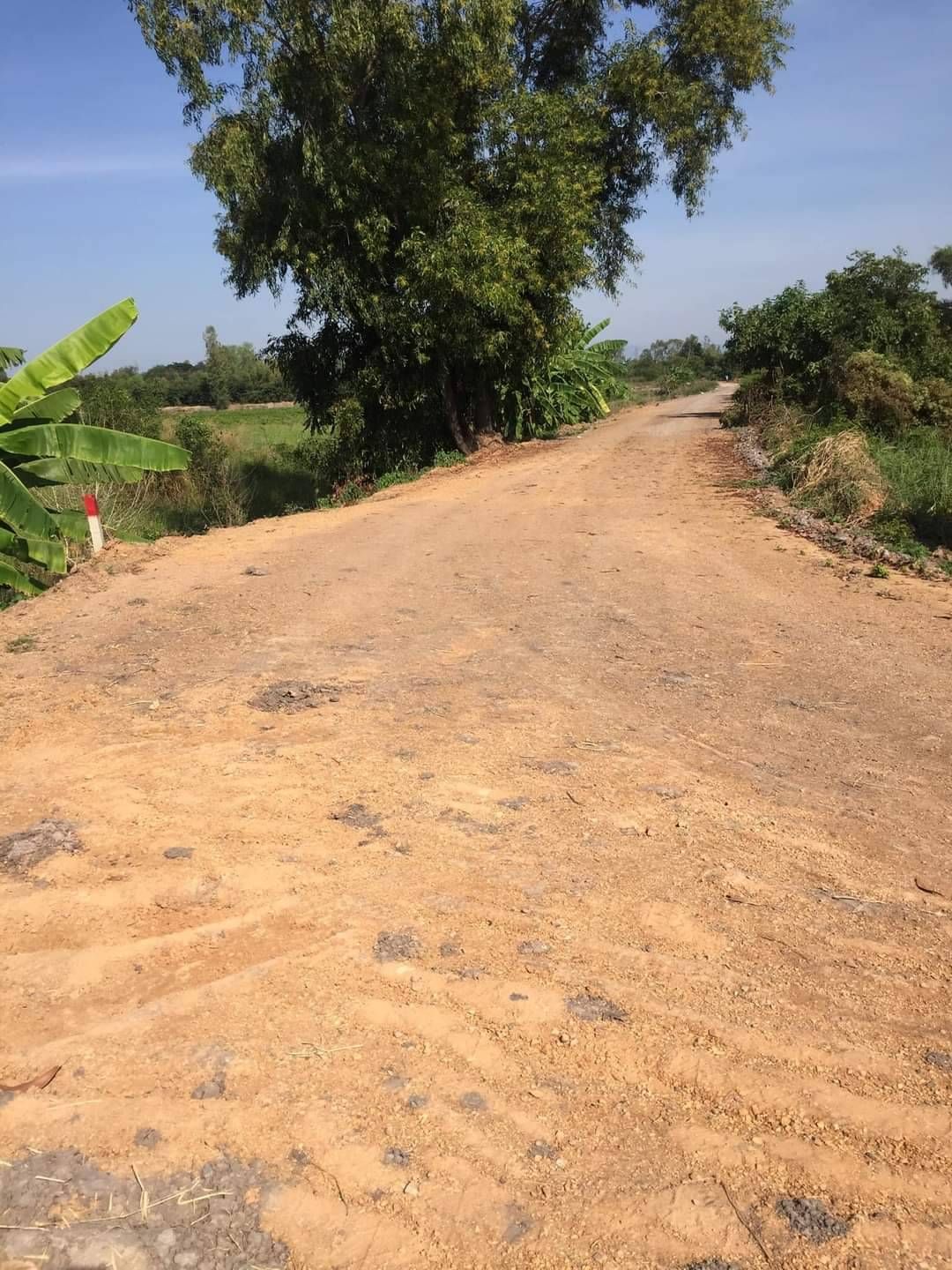 ขายที่ดินสระบุรี แปลงใหญ่ เหมาะลงทุนธุรกิจทางน้ำ วิหารแดง สระบุรี 36-1-60