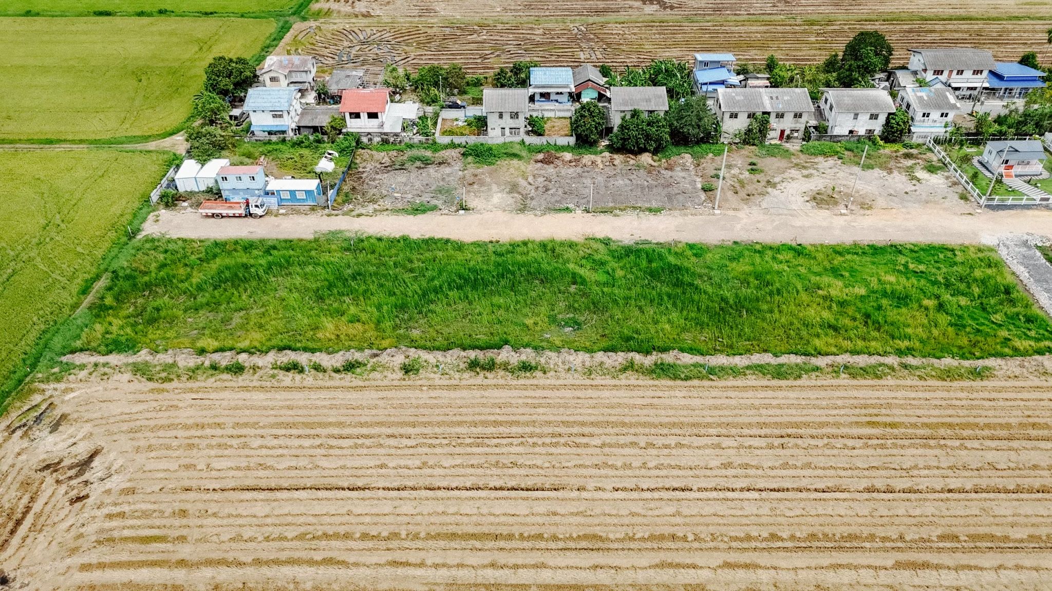 ที่สวย 100 ตรว ทำเลดี บรรบยากาศดี หนองจอก กรุงเทพ