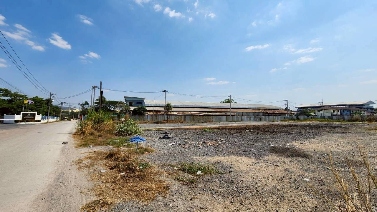 ขายที่ดิน 2 ไร่ หนองขาม-บึง-ศรีราชา ใกล้นิคมฯปิ่นทอง1,2 เหมาะทำโรงงาน อพาร์ทเม้นท์ อาคารสำนักงาน