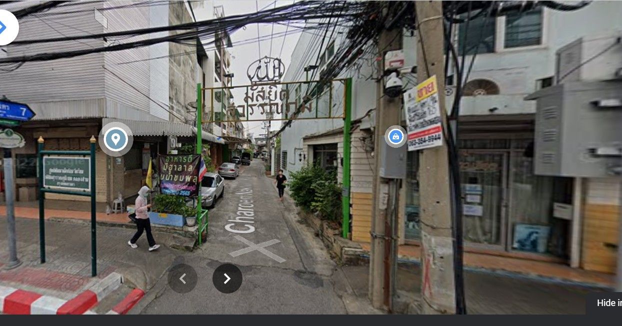 ขายตึก อาคารพาณิชย์  3 ห้อง  เข้าเจริญนครซอย  7 เพียง 60 เมตร อยู่ในย่านนักท่องเที่ยว เพียง 3 นาทีถึง ICON SIAM ถูกและคุ้มมาก 