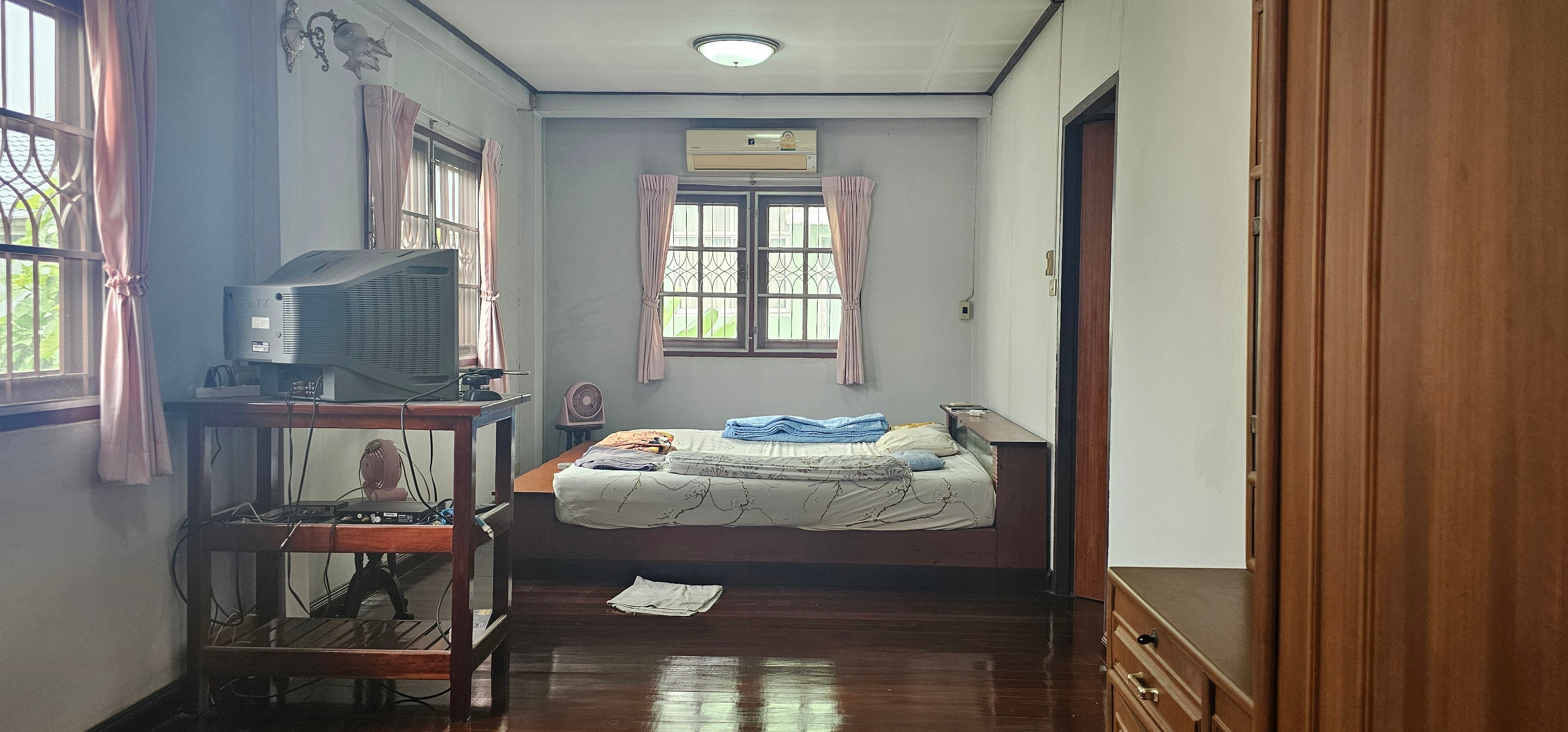 ขายบ้านเดี่ยว2ชั้น 4ห้องนอน 2ห้องน้ำ โคร้งสร้างแข็งแรง หมู่บ้านมหาดไทย1 ตลิ่งชัน กทม