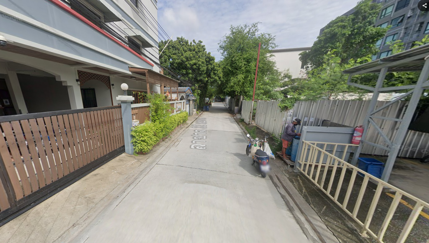ขายที่ดินพร้อมอพาร์ทเม้นท์ 4 ชั้น ในซอยสุขุมวิท 105 (ลาซาล)