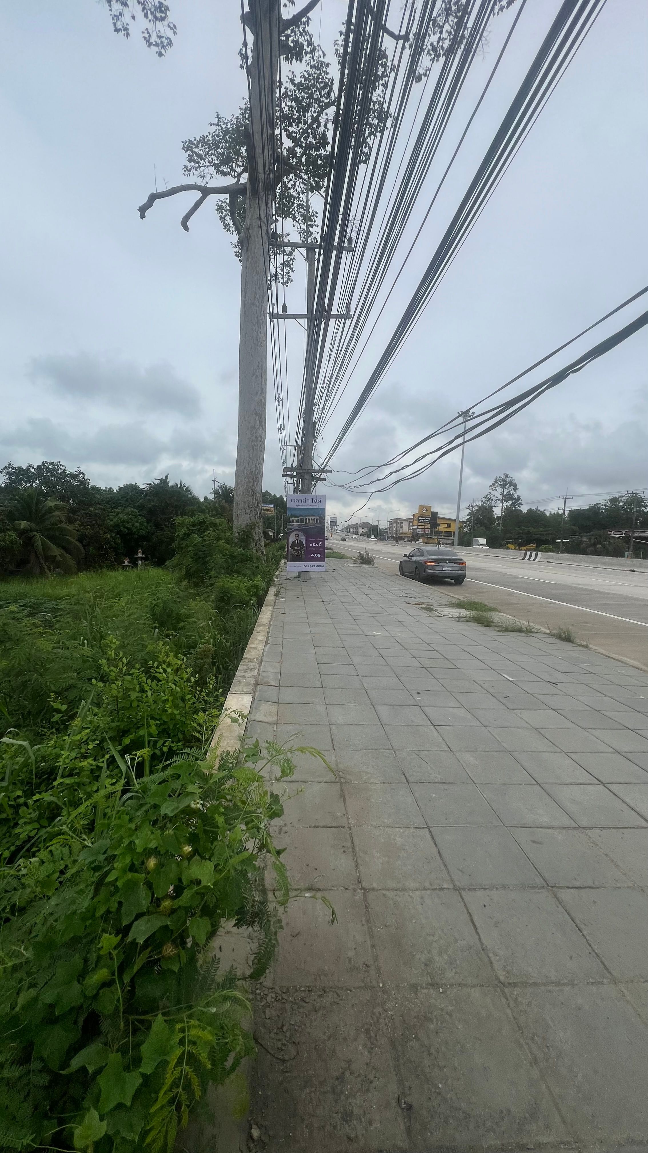 ขายที่ดินสวย ติดถนนใหญ่ 