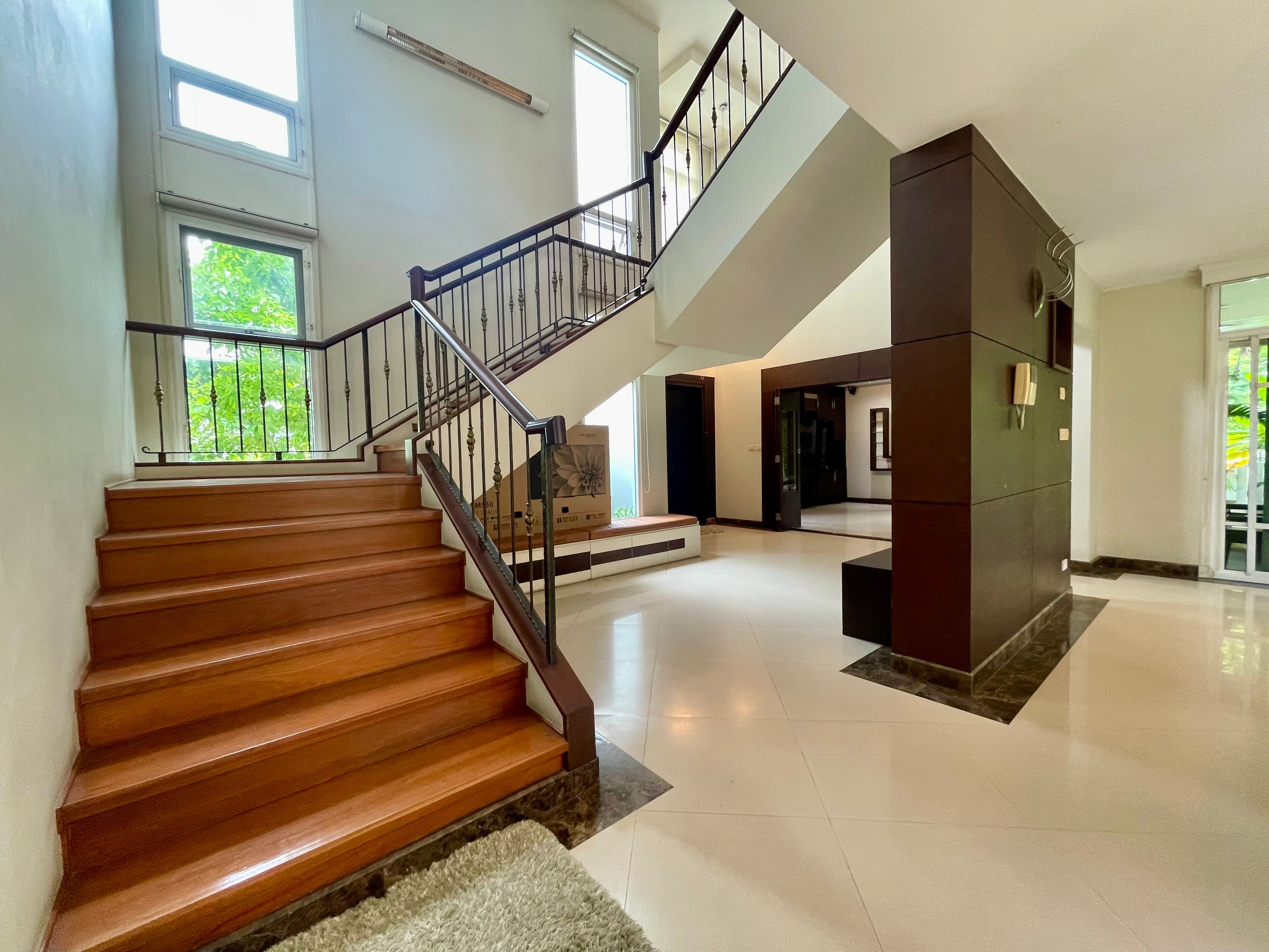 ขายบ้านเดี่ยวสุดหรู หลังมุม ใกล้แฟชั่นไอส์แลนด์