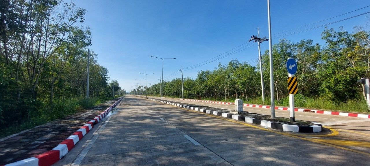 ที่ดินเหมาะทำบ้านพลูวิลล่า บรรยากาศเงียบสงบ ติดถนน ติดคลองน้ำใส ใกล้ชายหาดนาใต้ ทำอาคารสูงเห็นวิวทะเล