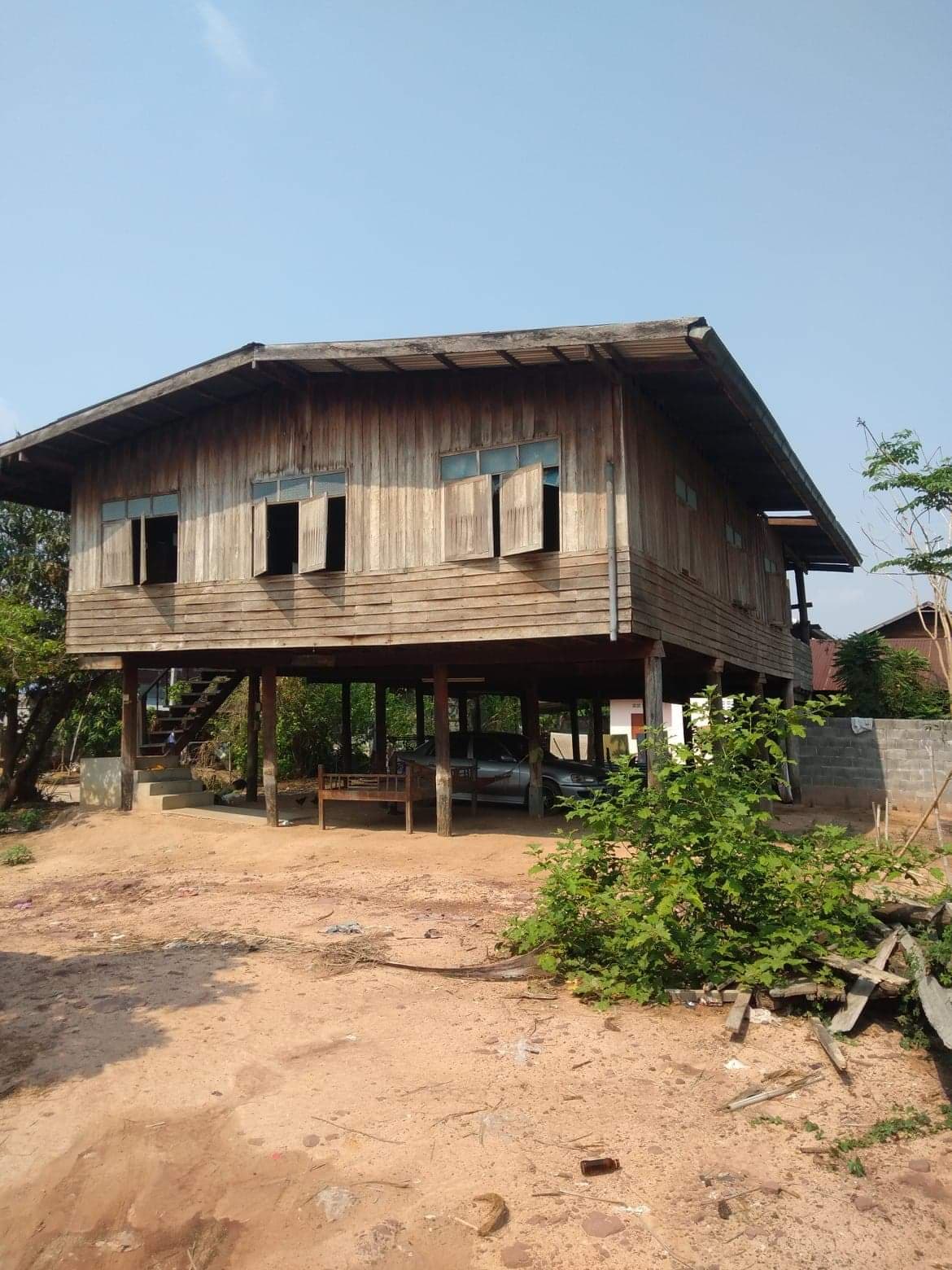 ที่ดินพร้อมสิ่งปลูกสร้าง บุรีรัมย์ 0-1-18