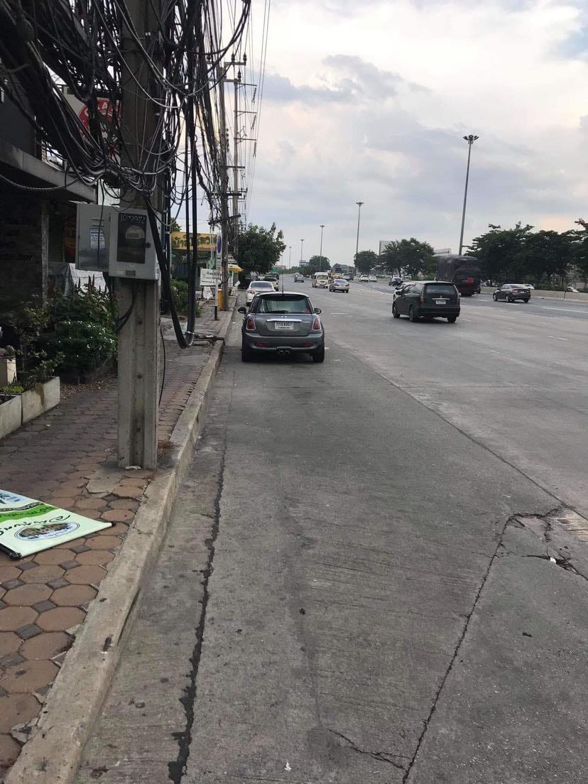 ที่ดินติดถนนกาญจนาภิเษก ทวีวัฒนา กทม. 10-2-0