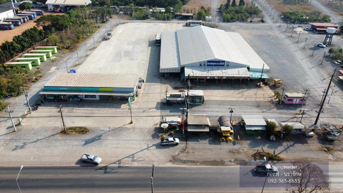 ขายที่ดินพร้อมสิ่งปลูกสร้าง รวมกรรมสิทธิ์ให้เช่า ตลาดสดชุมชน ต.ดงขี้เหล็ก ถ.สุวรรณศร (33) สายเก่า อ.เมืองปราจีนบุรี 2 แปลง รวม 44 ไร่ 3 งาน 99 ตร.วา